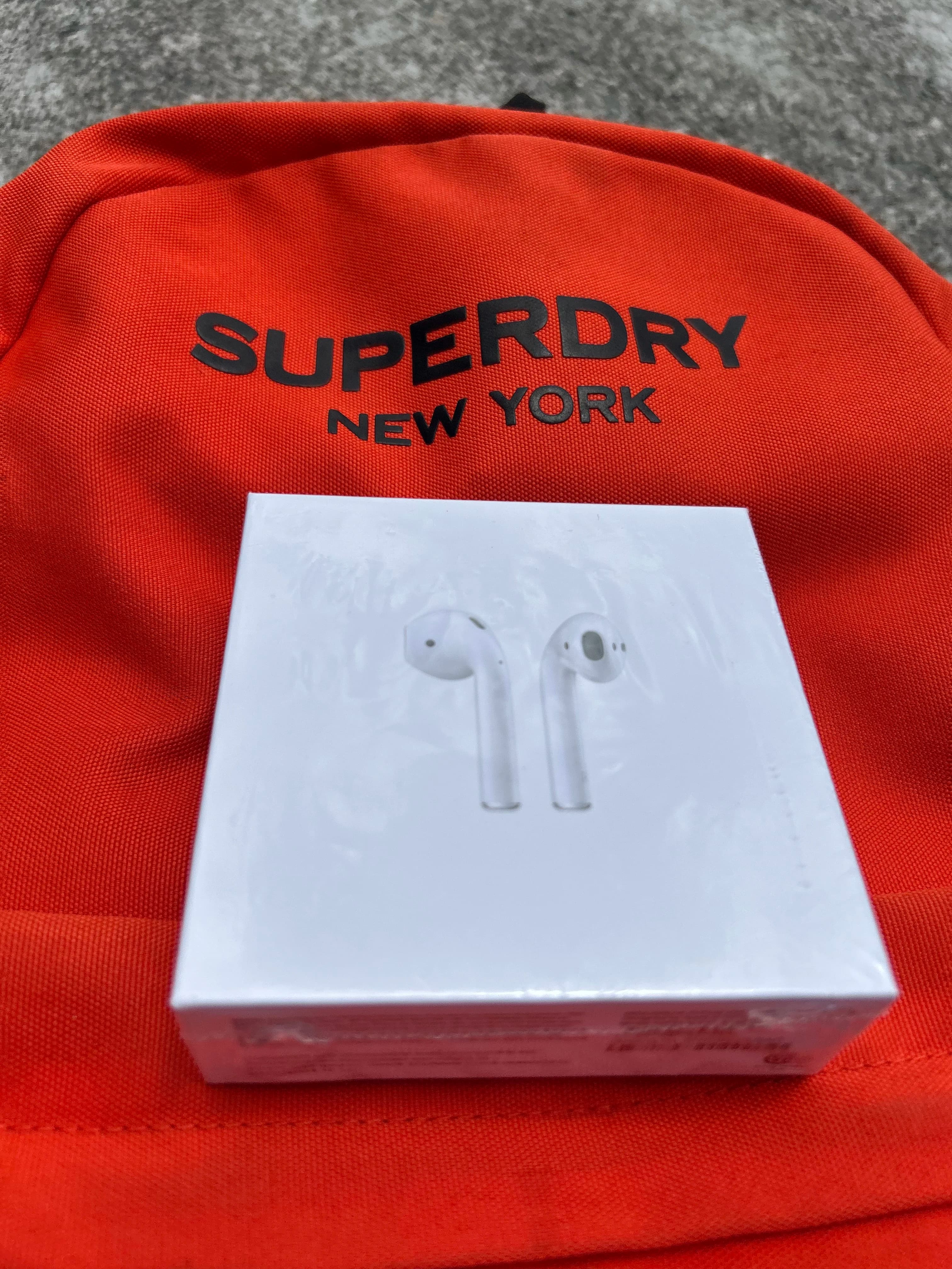 AIRPODS DE SEGUNDA GENERACIÓN